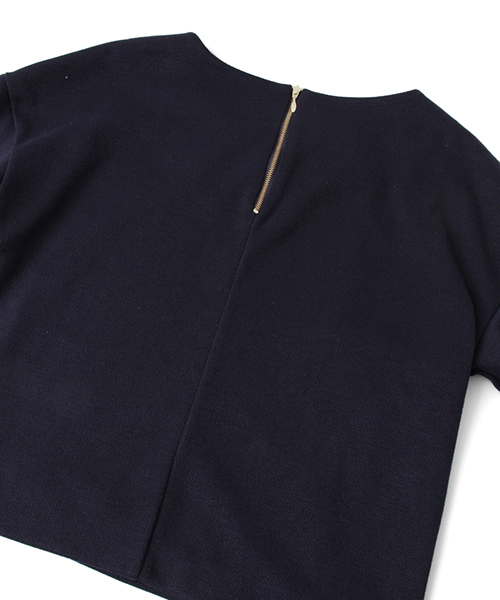 URBAN RESEARCH(アーバンリサーチ)の「UR TRジャージコクーンプルオーバー(Tシャツ/カットソー・レディース・オフホワイト/グリーン/ネイビー・FREE)」の13枚目の写真