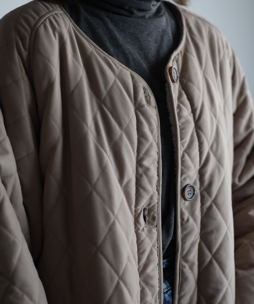 r.(アールドット)の「マットタフタ×ボアリバーシブル ロングコート(ノーカラーコート・レディース・ブラック/アイボリー/ベージュ/カーキ・FREE)」の21枚目の写真