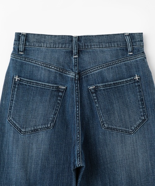 WHEIR（ウェア）の「WHEIR クロスストレートデニムパンツ（デニムパンツ・レディース・ダークインディゴブルー/ライトインディゴブルー/ワンウォッシュ・23/24/25/26/27）」の11枚目の写真