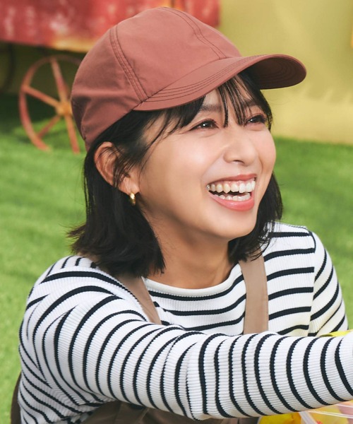 LAYMEE(レイミー)の「CAP / キャップ【ネルソン彩子 コラボレーション】(キャップ・レディース・ネイビー/テラコッタ・FREE)」の1枚目の写真