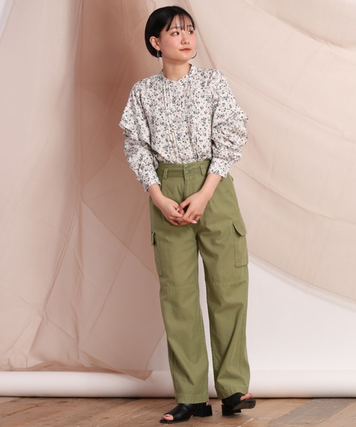 cepo(セポ)の「花柄フリルスリーブシャツ(シャツ/ブラウス・レディース・ブラック/オフホワイト・M)」の9枚目の写真