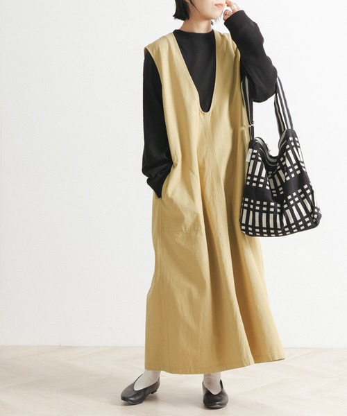 FORK&SPOON（フォークアンドスプーン）の「FORK&SPOON　Uネックワンピース（ワンピース・レディース・インディゴブルー/キャメル・ONE）」の21枚目の写真