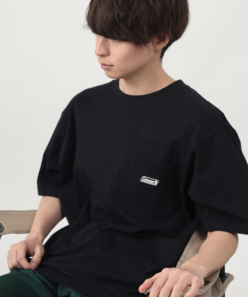 COLEMAN（コールマン）の「【Coleman/コールマン】 ルーズシルエット シリコンワッペン付 ポケット付Tシャツ/ ポケT（Tシャツ/カットソー・メンズ・ホワイト/ブラック・M/L/XL）」の8枚目の写真