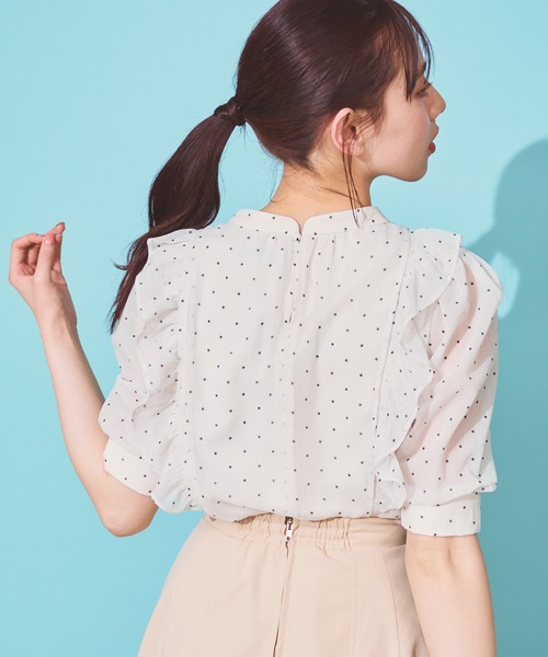 Noela【昨季新品】パフフリルブラウス NOELA（ノエラ）の「パフフリルブラウス（シャツ/ブラウス）」 - WEAR