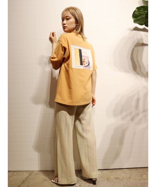 MURUA（ムルーア）の「ブロックフォトTシャツ（Tシャツ/カットソー・レディース・ダークグレー/オレンジ/ホワイト・FREE）」の10枚目の写真