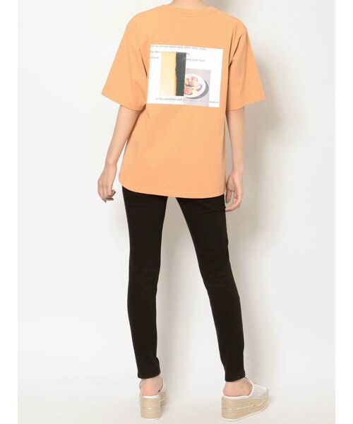 MURUA（ムルーア）の「ブロックフォトTシャツ（Tシャツ/カットソー・レディース・ダークグレー/オレンジ/ホワイト・FREE）」の17枚目の写真