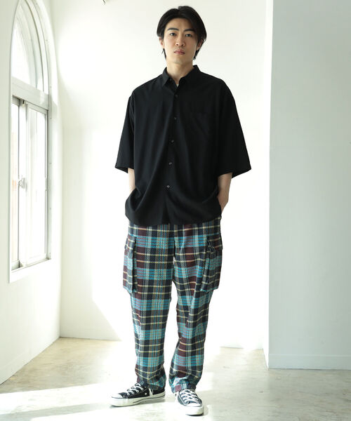 BEAMS(ビームス)の「BEAMS / ソリッド イージー ハーフスリーブ シャツ(シャツ/ブラウス・メンズ・ブラック/グレー系その他/レッド系その他6/イエロー・SMALL/MEDIUM/LARGE/X-LARGE)」の8枚目の写真