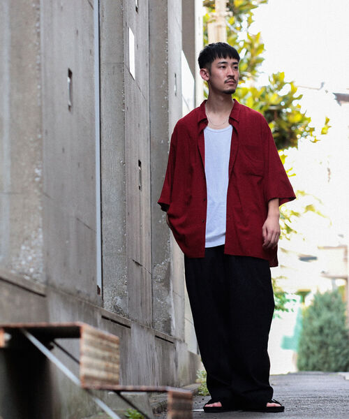 BEAMS(ビームス)の「BEAMS / ソリッド イージー ハーフスリーブ シャツ(シャツ/ブラウス・メンズ・ブラック/グレー系その他/レッド系その他6/イエロー・SMALL/MEDIUM/LARGE/X-LARGE)」の9枚目の写真