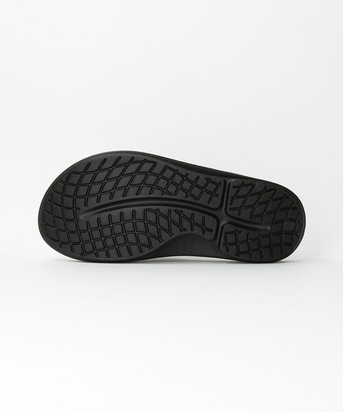 OOFOS（ウーフォス）の「＜OOFOS＞OOAHH サンダル（サンダル・メンズ・ブラック/ワインレッド/ダークグレー・26cm/27cm/28cm）」の8枚目の写真