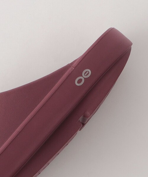 OOFOS（ウーフォス）の「＜OOFOS＞OOAHH サンダル（サンダル・メンズ・ブラック/ワインレッド/ダークグレー・26cm/27cm/28cm）」の17枚目の写真