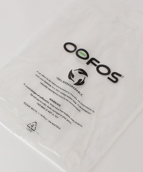 OOFOS（ウーフォス）の「＜OOFOS＞OOAHH サンダル（サンダル・メンズ・ブラック/ワインレッド/ダークグレー・26cm/27cm/28cm）」の18枚目の写真