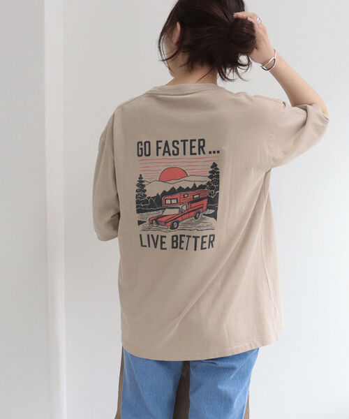 FREDY&GLOSTER(フレディアンドグロスター)の「【Collegiate Pacific/カレッジエイトパシフィック】V Gazette Half Sleeve TEE(Tシャツ/カットソー・レディース・ベージュ/ネイビー/オフホワイト・MEDIUM)」の3枚目の写真