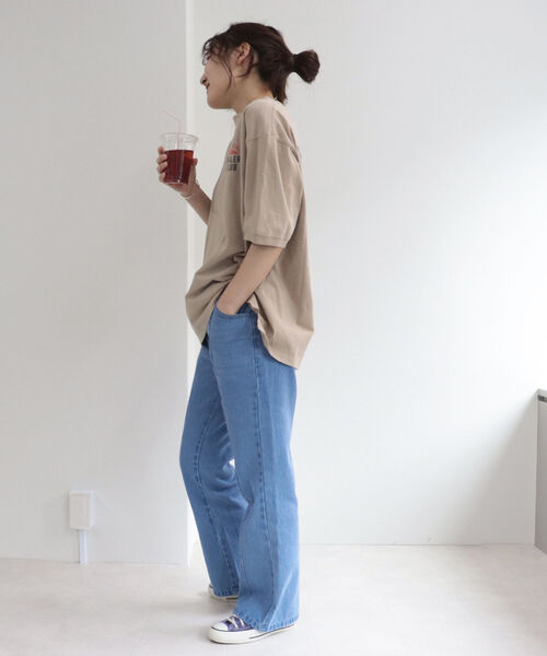 FREDY&GLOSTER(フレディアンドグロスター)の「【Collegiate Pacific/カレッジエイトパシフィック】V Gazette Half Sleeve TEE(Tシャツ/カットソー・レディース・ベージュ/ネイビー/オフホワイト・MEDIUM)」の8枚目の写真