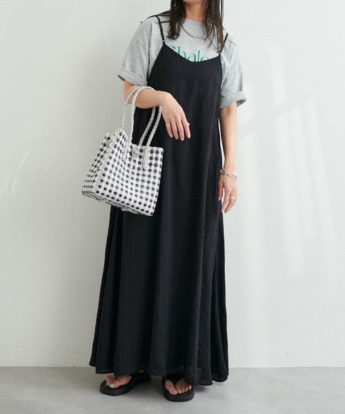 natural couture(ナチュラルクチュール)の「シアーストライプ前後2WAYキャミワンピース(ワンピース・レディース・ブラック/イエロー/ピンク/オフホワイト/サックスブルー・FREE)」の20枚目の写真