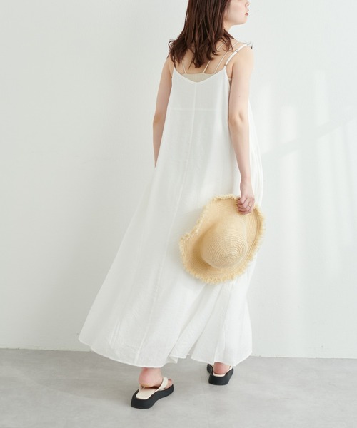 natural couture(ナチュラルクチュール)の「シアーストライプ前後2WAYキャミワンピース(ワンピース・レディース・ブラック/イエロー/ピンク/オフホワイト/サックスブルー・FREE)」の12枚目の写真