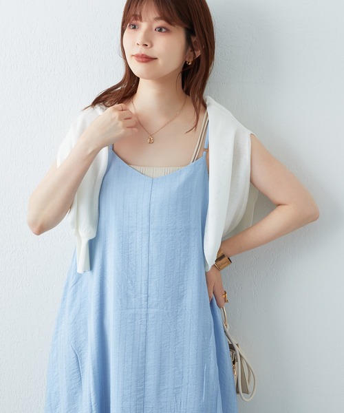 natural couture(ナチュラルクチュール)の「シアーストライプ前後2WAYキャミワンピース(ワンピース・レディース・ブラック/イエロー/ピンク/オフホワイト/サックスブルー・FREE)」の8枚目の写真