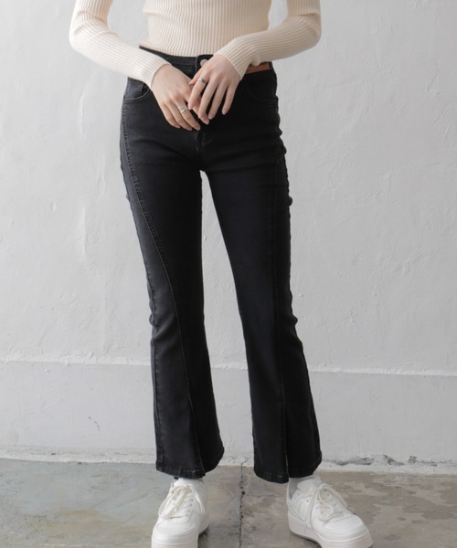 Alite cloth(アリーテクロス)の「フロントスソスリットデニムパンツ(デニムパンツ・レディース・ブルー/ブラック・L/M/XS/S)」の2枚目の写真