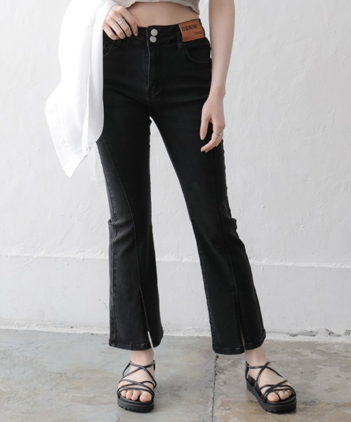 Alite cloth(アリーテクロス)の「フロントスソスリットデニムパンツ(デニムパンツ・レディース・ブルー/ブラック・L/M/XS/S)」の5枚目の写真