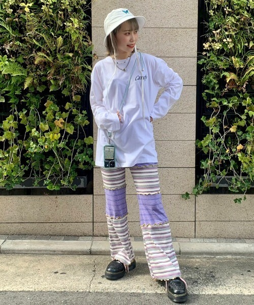 Candy Stripper(キャンディストリッパー)の「CANDY JOIN UP BORDER FLARE パンツ(その他パンツ・レディース・パープル/ピンク/イエロー・2)」の14枚目の写真