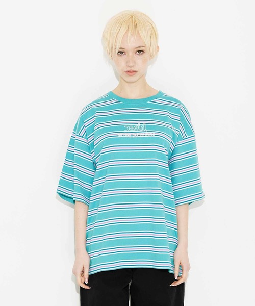 X-girl（エックスガール）の「STRIPED H/S TEE/ビッグシルエット/ストライプ/ボーダー/ハーフスリーブ Tシャツ（Tシャツ/カットソー・レディース・ベージュ/グリーン/ブラック・ONE SIZE）」の4枚目の写真