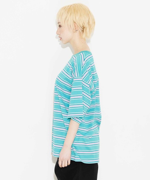 X-girl（エックスガール）の「STRIPED H/S TEE/ビッグシルエット/ストライプ/ボーダー/ハーフスリーブ Tシャツ（Tシャツ/カットソー・レディース・ベージュ/グリーン/ブラック・ONE SIZE）」の5枚目の写真