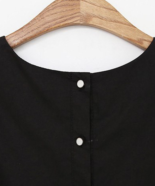 AMELY(エミリー)の「アシンメトリーペプラムトップス(Tシャツ/カットソー・レディース・ホワイト/ブラック・S/M/L)」の3枚目の写真