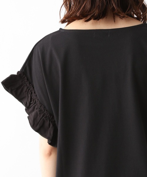 LEPSIM(レプシィム)の「ソデフリルプルオーバー2 347893(Tシャツ/カットソー・レディース・ブラック/オフホワイト/カーキ/イエロー・FREE)」の19枚目の写真