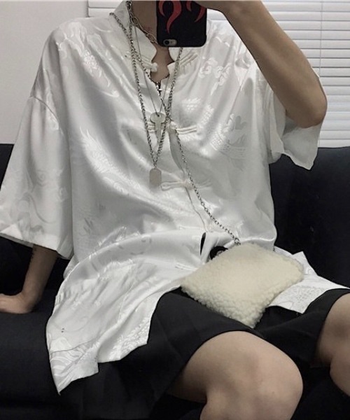 SEN TOKYO(セントーキョー)の「1枚で主役級。サテンタッチ チャイナデザインシャツ 5分袖(シャツ/ブラウス・レディース・ホワイト/ブラック・L/XL/M)」の12枚目の写真