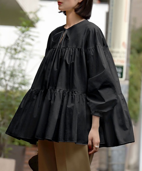 ELFRANK（エルフランク）の「【綿100％使用】ボリューム袖ティアードブラウス（シャツ/ブラウス・レディース・ブラック/オフホワイト/ピンク/ブルー/ラベンダー・FREE）」の22枚目の写真