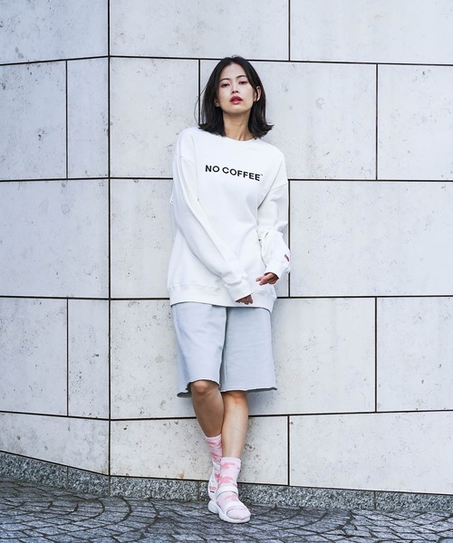 NO COFFEE（ノーコーヒー）の「【NO COFFEE × FRUIT OF THE LOOM 】コラボアイテム　バックプリント　クルー スウェット　トレーナー（スウェット・メンズ・ブラック/オフホワイト/杢グレー・MEDIUM/LARGE/X-LARGE）」の19枚目の写真