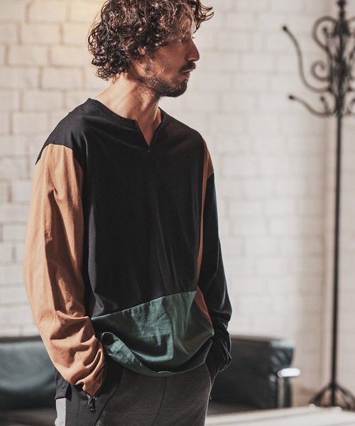 FACTOTUM（ファクトタム）の「mlt3970- Block Color Scheme & Key-neck Long-sleeve T-Shirt カットソー（Tシャツ/カットソー・メンズ・ホワイト/ブラック/ブルー系その他・48/44/46）」の14枚目の写真