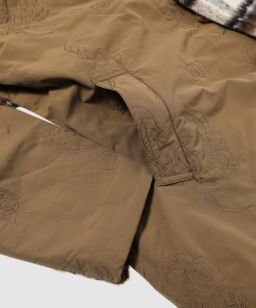 Feng Chen Wang（フェン・チェン・ワン）の「Plaid/Nylon Phoenix PANELLED COAT（その他アウター・メンズ・カーキ系・S/M）」の5枚目の写真