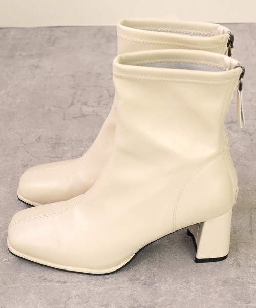 IAMUSE（アイアミューズ）の「スクエアトゥミドルブーツ S0782【IAMUSE】（ブーツ・レディース・アイボリー/ブラック・23cm/24cm/23.5cm/24.5cm）」の22枚目の写真