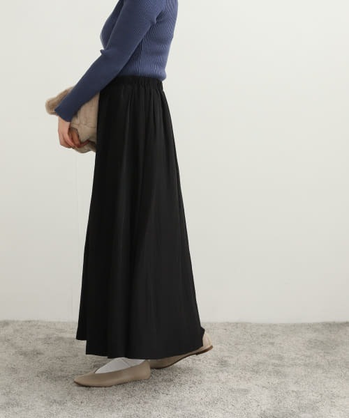 URBAN RESEARCH DOORS（アーバンリサーチドアーズ）の「ギャザーロングスカート（スカート・レディース・モカ/イエロー系その他/ブラック・MEDIUM）」の18枚目の写真