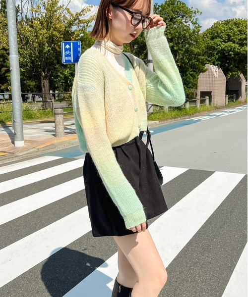 Ambre Ciel(アンブルシエル)の「グラデーションニットカーディガン/【WEB/EC限定商品】(カーディガン/ボレロ・レディース・ピンク/ライトグリーン・FREE)」の4枚目の写真