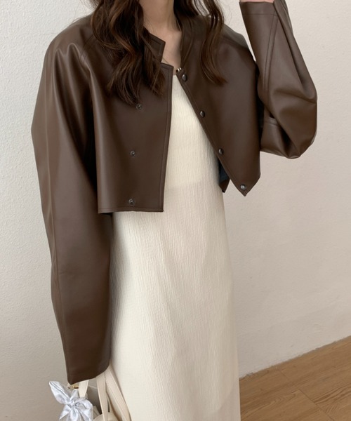 ABITOKYO(アビトーキョー)の「フェイクレザーショート丈ノーカラージャケット(ノーカラージャケット・レディース・ダークブラウン/ブラック・M/L)」の21枚目の写真
