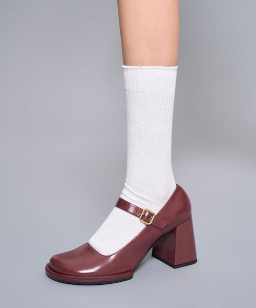 CHARLES & KEITH(チャールズ & キース)の「チューブラー メリージェーンパンプス(パンプス・レディース・ブラック/グリーン/マルーン・22cm/22.5cm/23cm/23.5cm/24.5cm/25cm/25.5cm)」の18枚目の写真