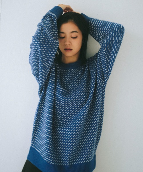 WHIMSIC（ウィムジック）の「【UNISEX】バーズアイクルーネックセーター（ニット/セーター・メンズ・ネイビー/オフホワイト/ブルー/オリーブ・FREE）」の12枚目の写真