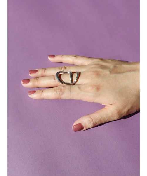 AMERICAN HOLIC（アメリカンホリック）の「ボリュームラインリング（リング・レディース・ゴールド/シルバー・FREE）」の2枚目の写真