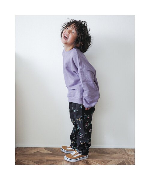 BREEZE（ブリーズ）の「【一部WEB限定カラー】裏起毛カラフルガゼットトレーナー（スウェット・キッズ・パープル/ブラック/オフホワイト/ライム/レッド/ブルー・110/130/140/90/100/80/120）」の7枚目の写真