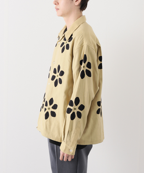 niche.（ニッチ）の「【Niche. / ニッチ】TwillFlower CutWorkOpenCollarShirts（シャツ/ブラウス・メンズ・ベージュ・MEDIUM/LARGE）」の4枚目の写真