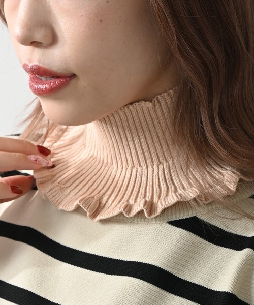 Felt-Maglietta(フェルトマリエッタ)の「ハイネックニット付け襟(ネックウォーマー/スヌード・レディース・ラベンダー/ベージュ/ホワイト/ピンク/ブラック・FREE)」の4枚目の写真