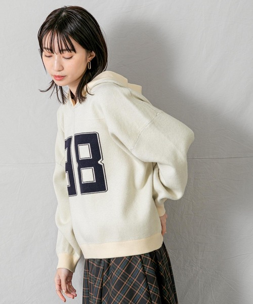 Torrazzo Donna（トラッゾドンナ）の「86ロゴJQフードプル