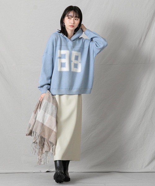 Torrazzo Donna（トラッゾドンナ）の「86ロゴJQフードプル