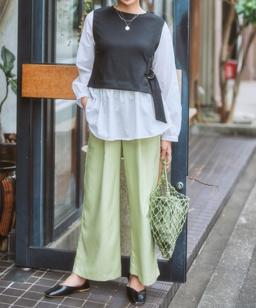 nissen(ニッセン)の「【とろみ素材】タックワイドパンツ(スラックス・レディース・マスタード/ブラック/モカ/サックスブルー/ライトグリーン系/アイボリー/アッシュブラウン・LL/L/M/S)」の13枚目の写真