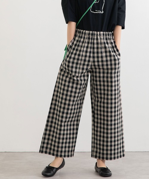 POU DOU DOU(プードゥドゥ)の「コットンサテンストレッチクロップドパンツ(その他パンツ・レディース・ブラック/ブラック系その他/スミクロ・3)」の4枚目の写真