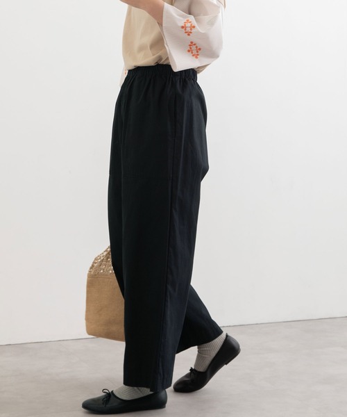 POU DOU DOU(プードゥドゥ)の「コットンサテンストレッチクロップドパンツ(その他パンツ・レディース・ブラック/ブラック系その他/スミクロ・3)」の19枚目の写真