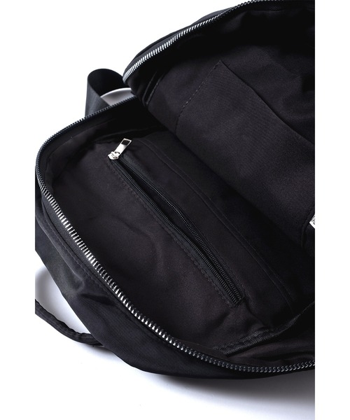 ankoROCK(アンコロック)の「an meets zakka ナイロンサンカクミニリュック(バックパック/リュック・メンズ・A・ONE SIZE)」の10枚目の写真