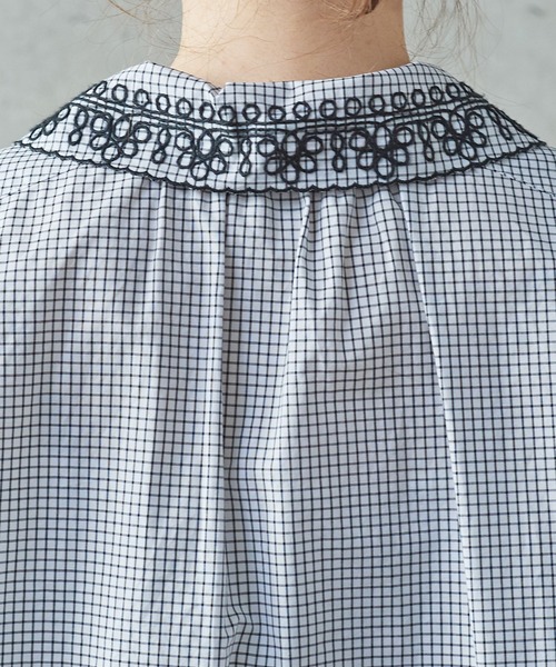 PAR ICI（パーリッシィ）の「コードお花刺繍 半袖ブラウス（シャツ/ブラウス・レディース・チェック/ホワイト/ネイビー・FREE）」の18枚目の写真