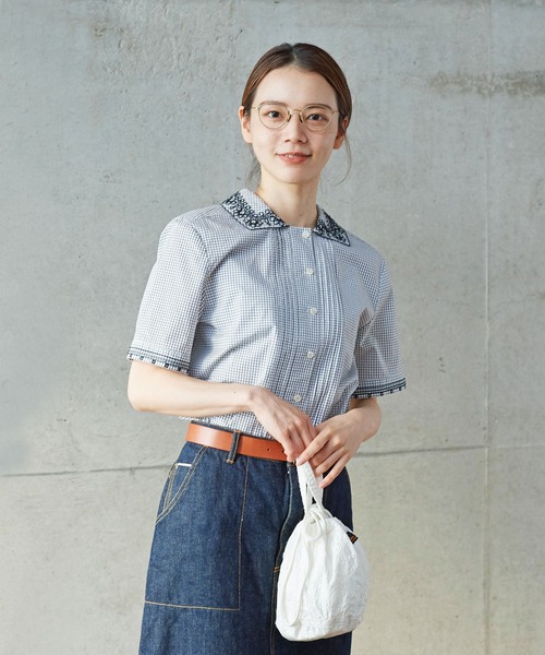 PAR ICI（パーリッシィ）の「コードお花刺繍 半袖ブラウス（シャツ/ブラウス・レディース・チェック/ホワイト/ネイビー・FREE）」の6枚目の写真